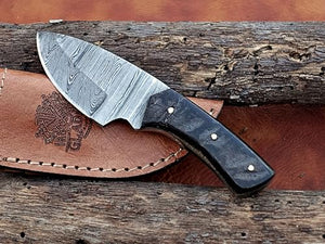 Viking Heritage Skinner Knife – Expertly Crafted with Damascus steel for Precision Hunting and Field Dressing: Embrace the Timeless Elegance of Craftsmanship with this Razor-Sharp