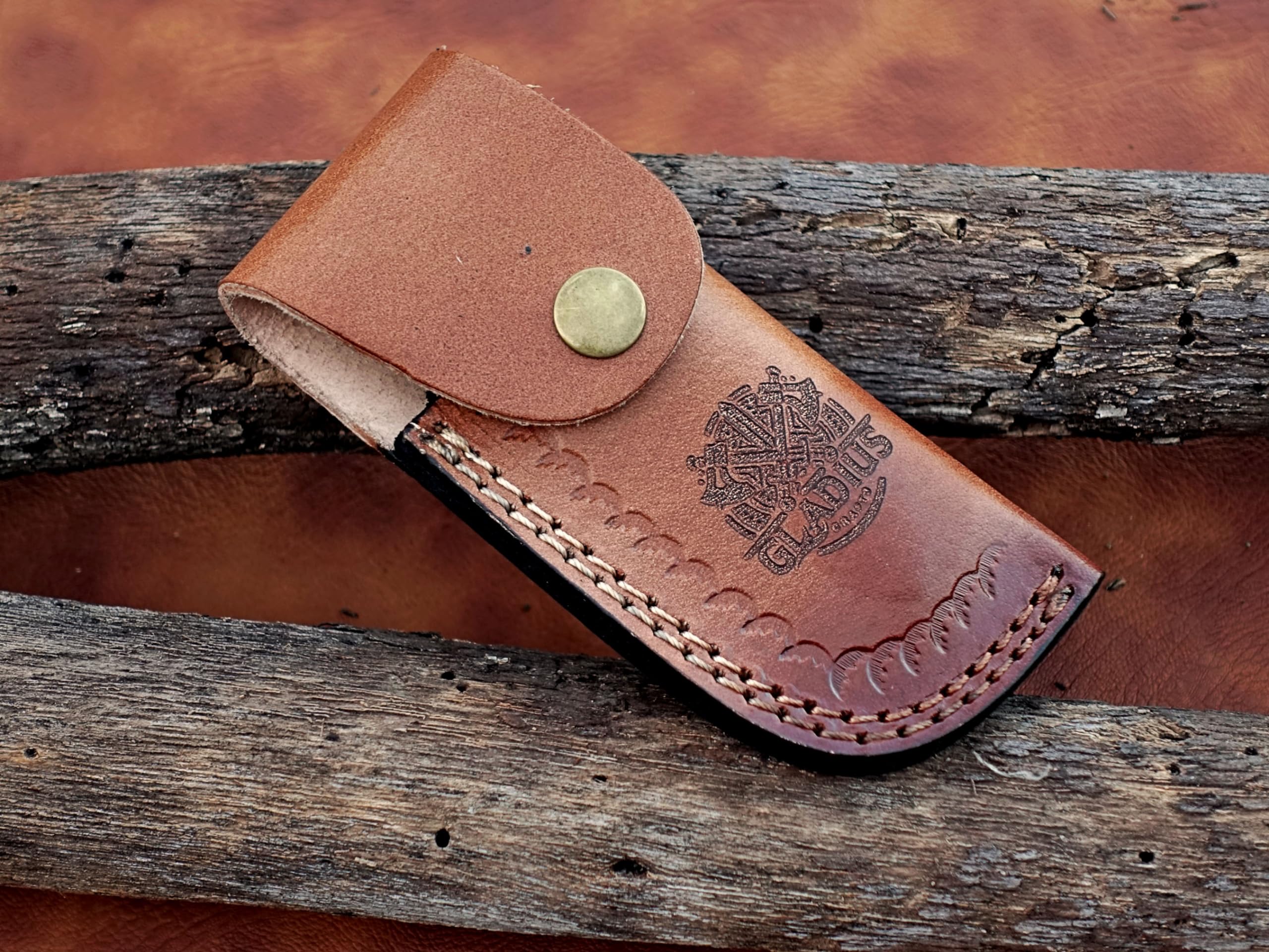 Damascus Folding Knife: Unleash Your Inner Adventurer with This Compact and Stylish EDC Tool – Precision Craftsmanship, Portability, and Versatility in One Sleek Package!